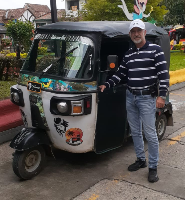 Adolfo Escobar - foto 1