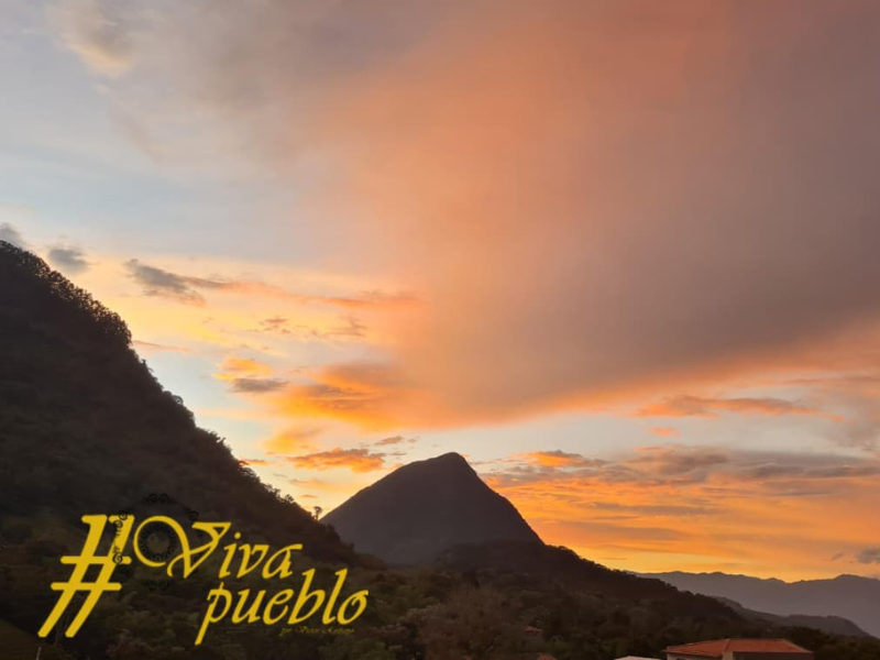 Viva Pueblo